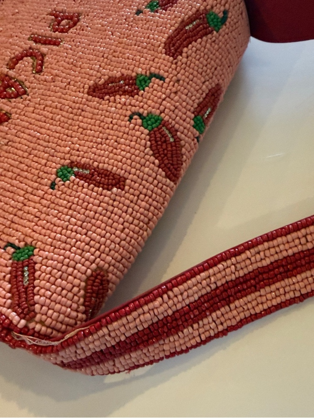 * NWT Pink & Red Hand Beaded Chili Pepper “Picante” Bag - Picture 5 of 5